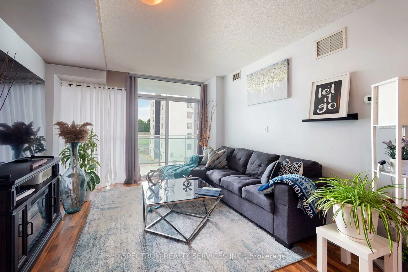 2464, Weston, Weston, Toronto