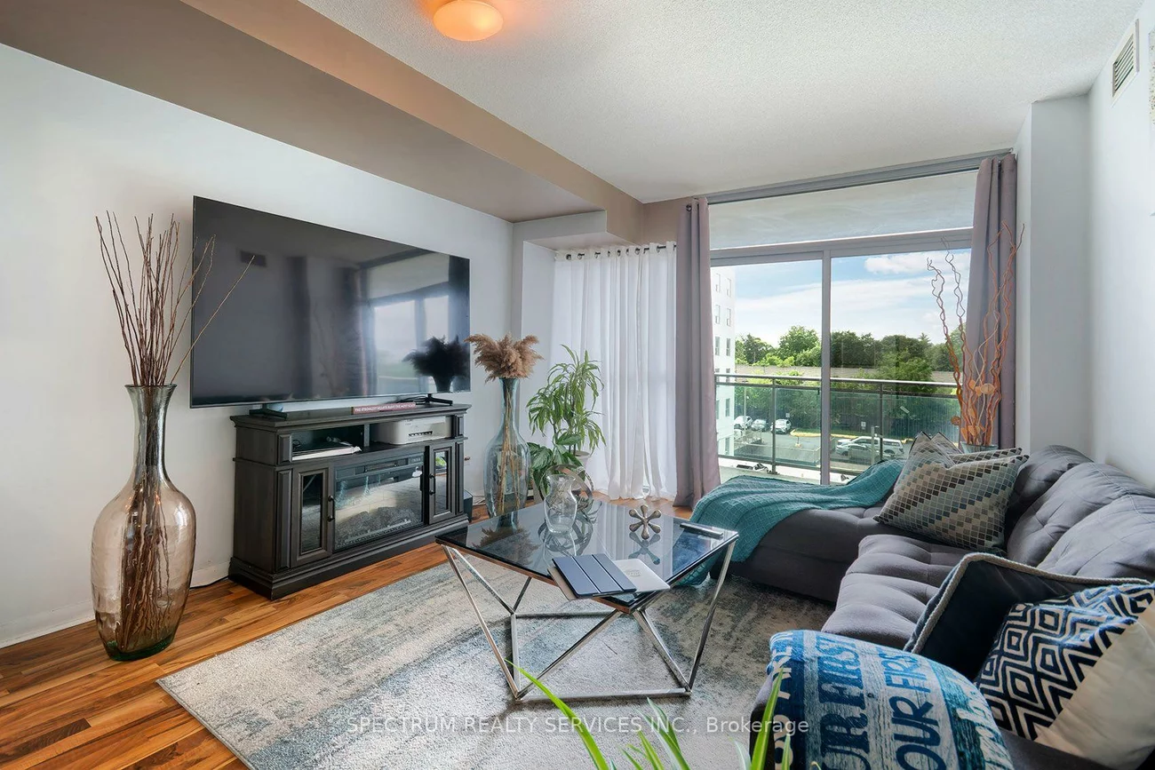 2464, Weston, Weston, Toronto