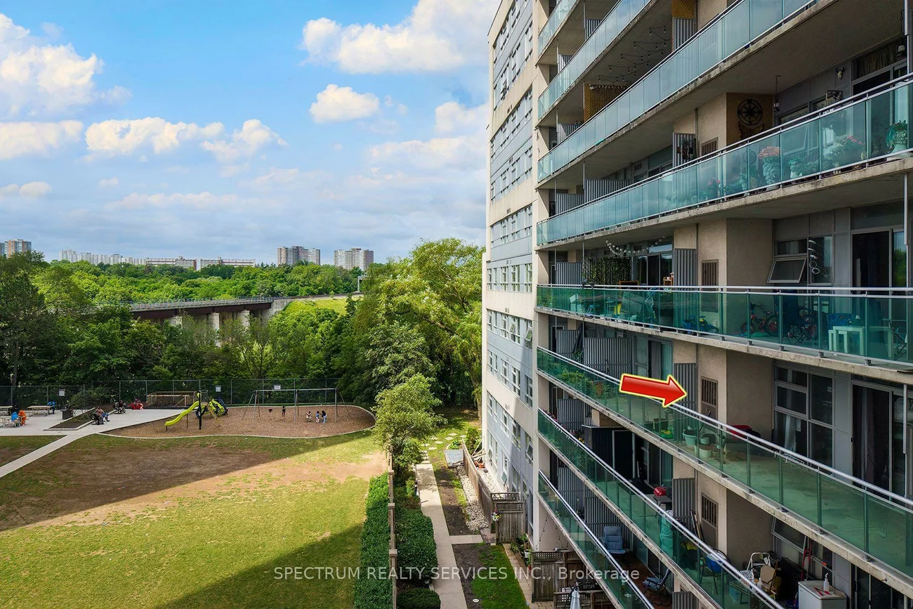 2464, Weston, Weston, Toronto