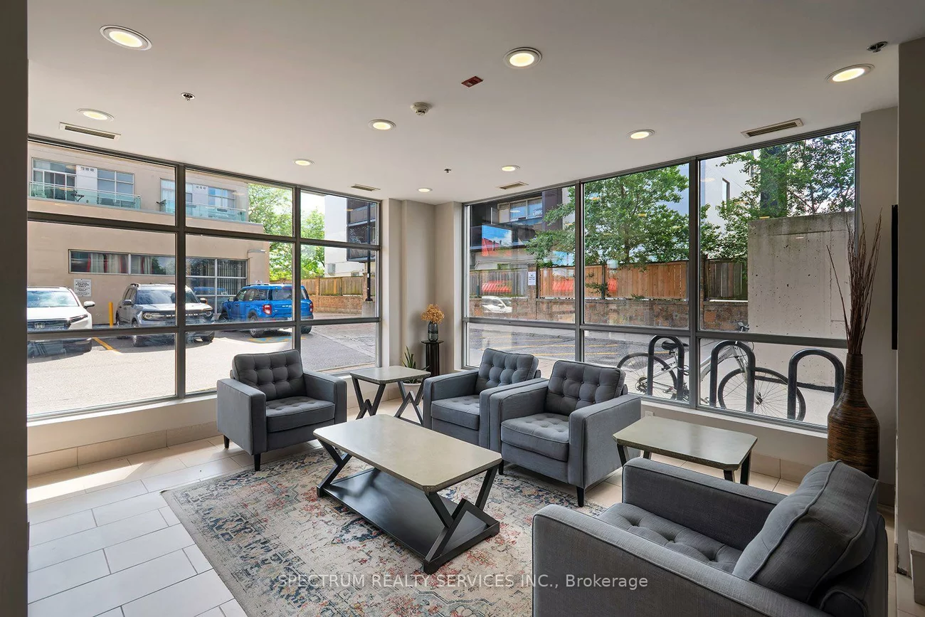 2464, Weston, Weston, Toronto