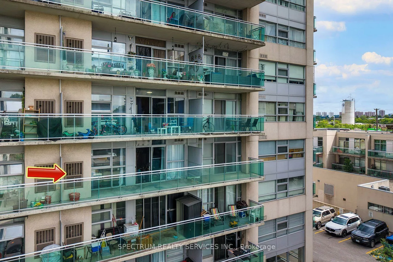 2464, Weston, Weston, Toronto