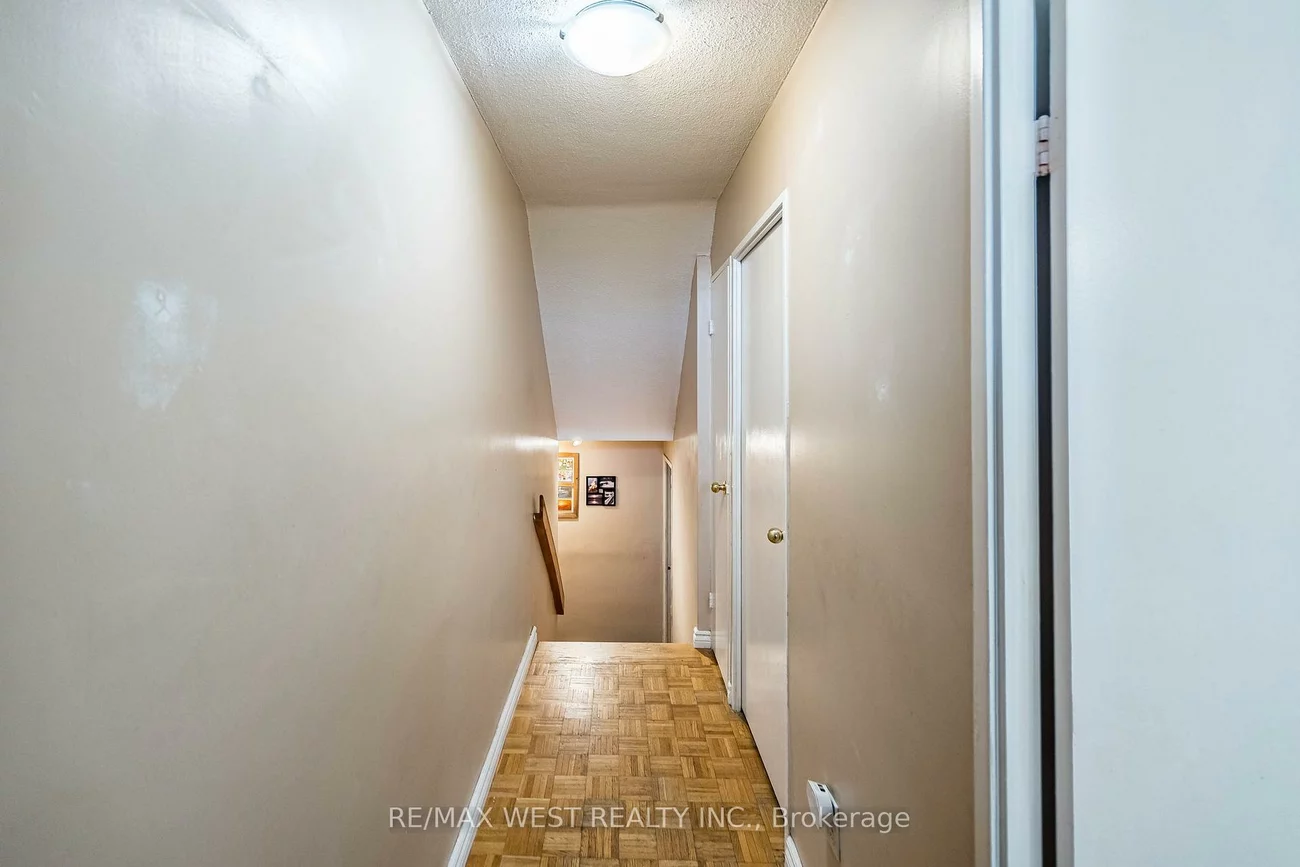 11, Wincott, Kingsview Village-The Westway, Toronto