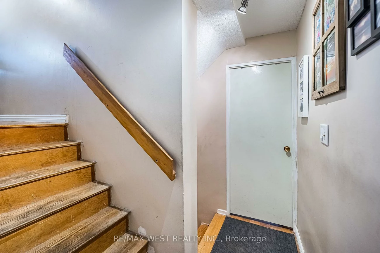 11, Wincott, Kingsview Village-The Westway, Toronto