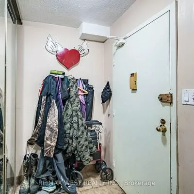 11, Wincott, Kingsview Village-The Westway, Toronto
