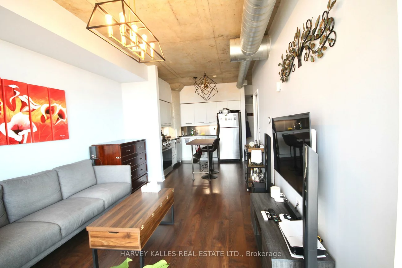 1375, Dupont, Dovercourt-Wallace Emerson-Junction, Toronto