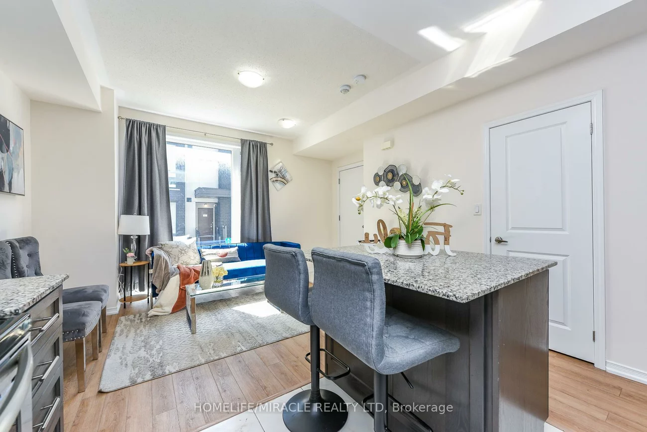 32, Fieldway, Islington-City Centre West, Toronto