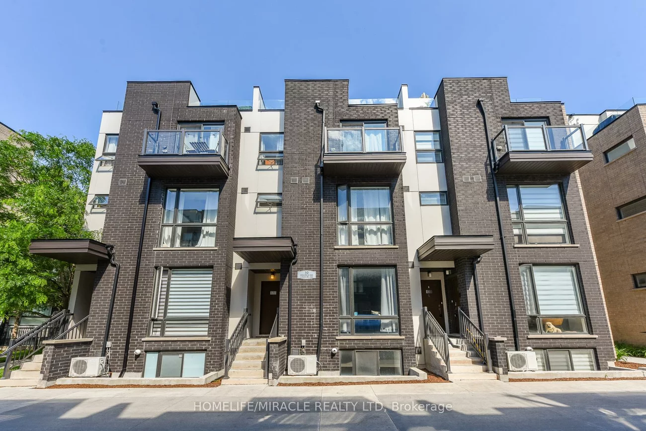 32, Fieldway, Islington-City Centre West, Toronto