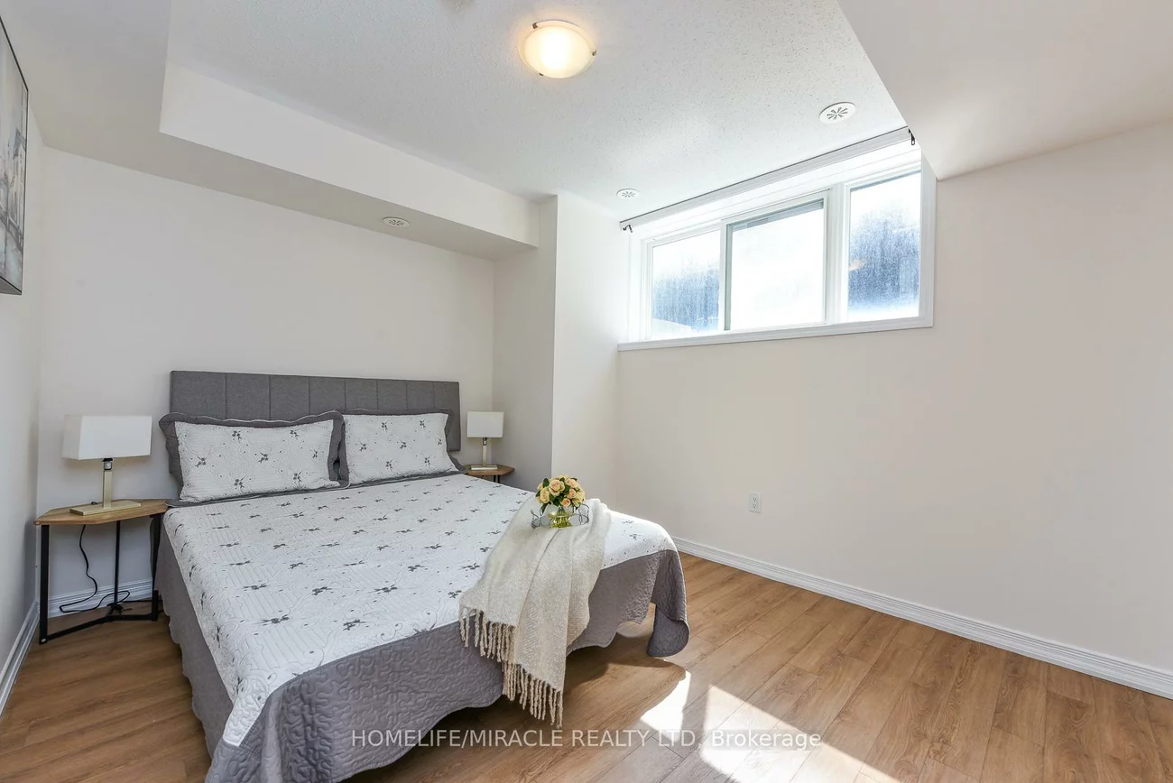32, Fieldway, Islington-City Centre West, Toronto