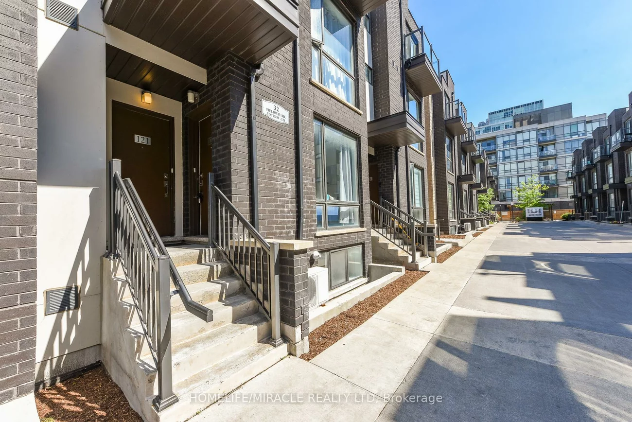 32, Fieldway, Islington-City Centre West, Toronto