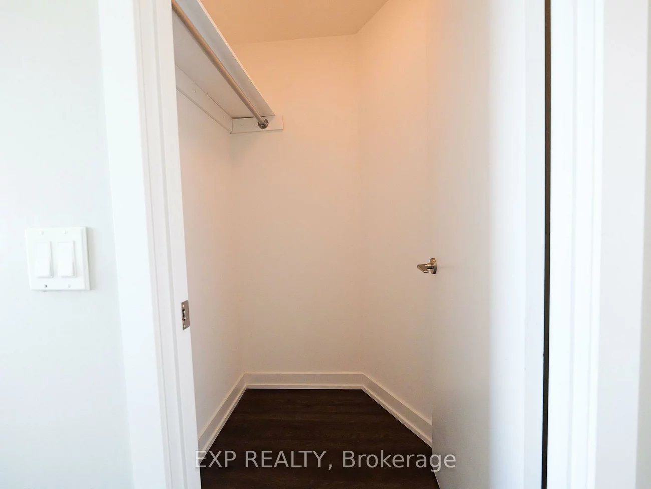 10, Park Lawn, Mimico, Toronto