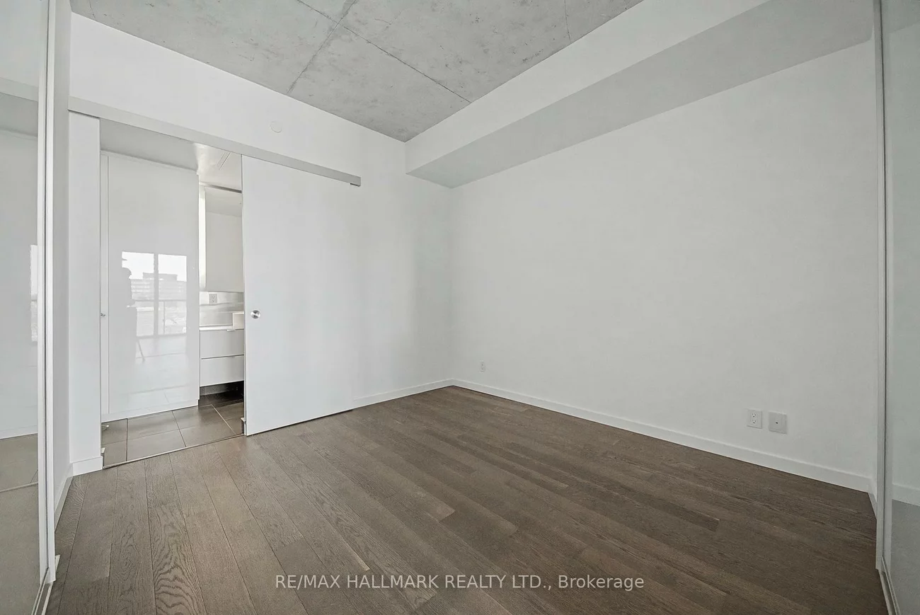 383, Sorauren, Roncesvalles, Toronto