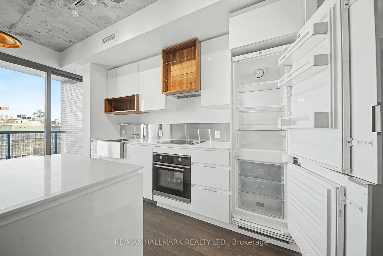 383, Sorauren, Roncesvalles, Toronto