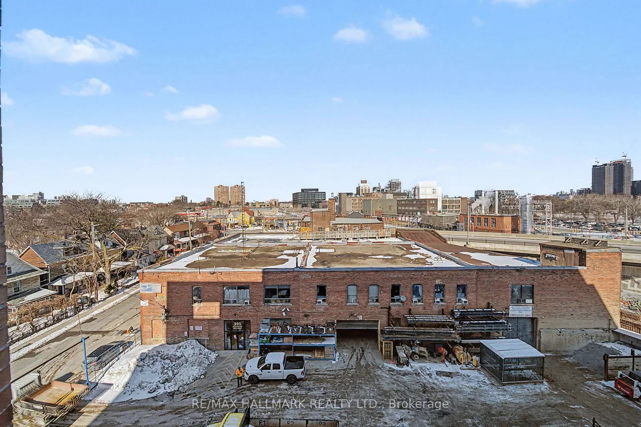 383, Sorauren, Roncesvalles, Toronto