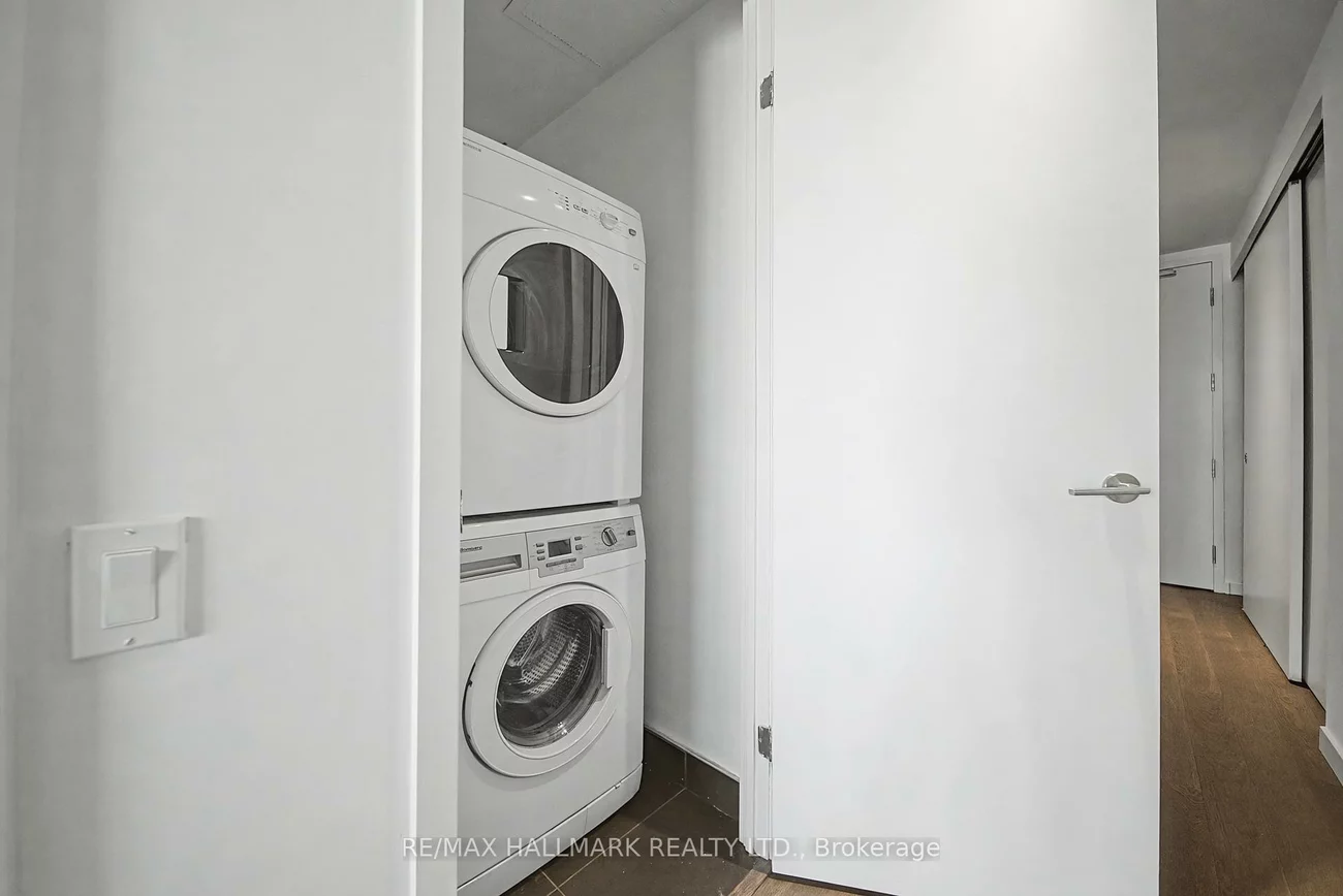 383, Sorauren, Roncesvalles, Toronto