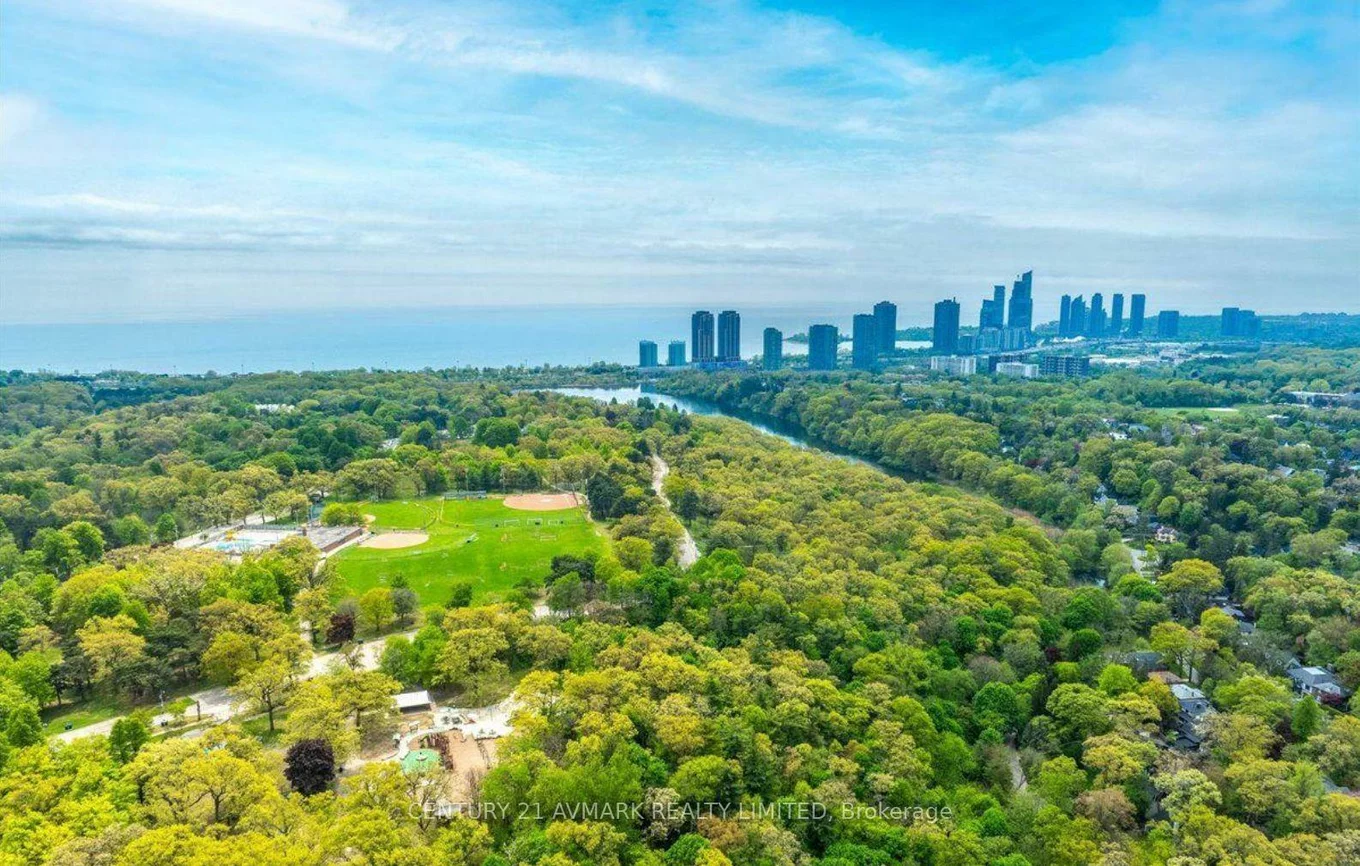20, Gothic, High Park North, Toronto