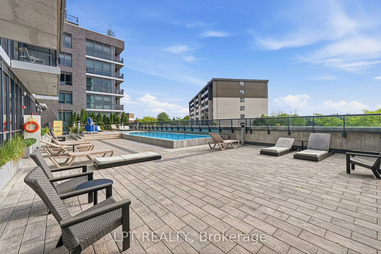 10, Gibbs, Islington-City Centre West, Toronto
