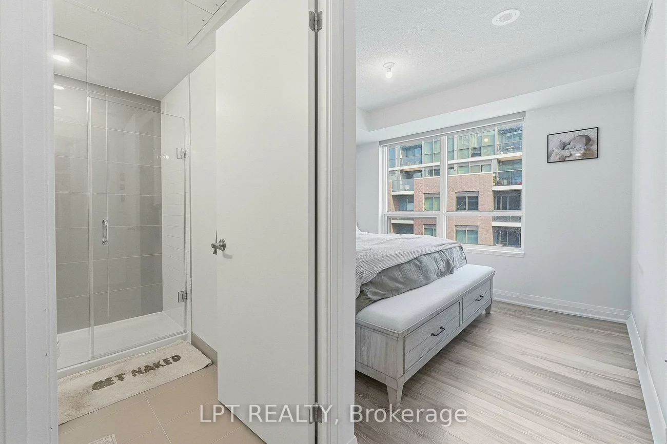 10, Gibbs, Islington-City Centre West, Toronto