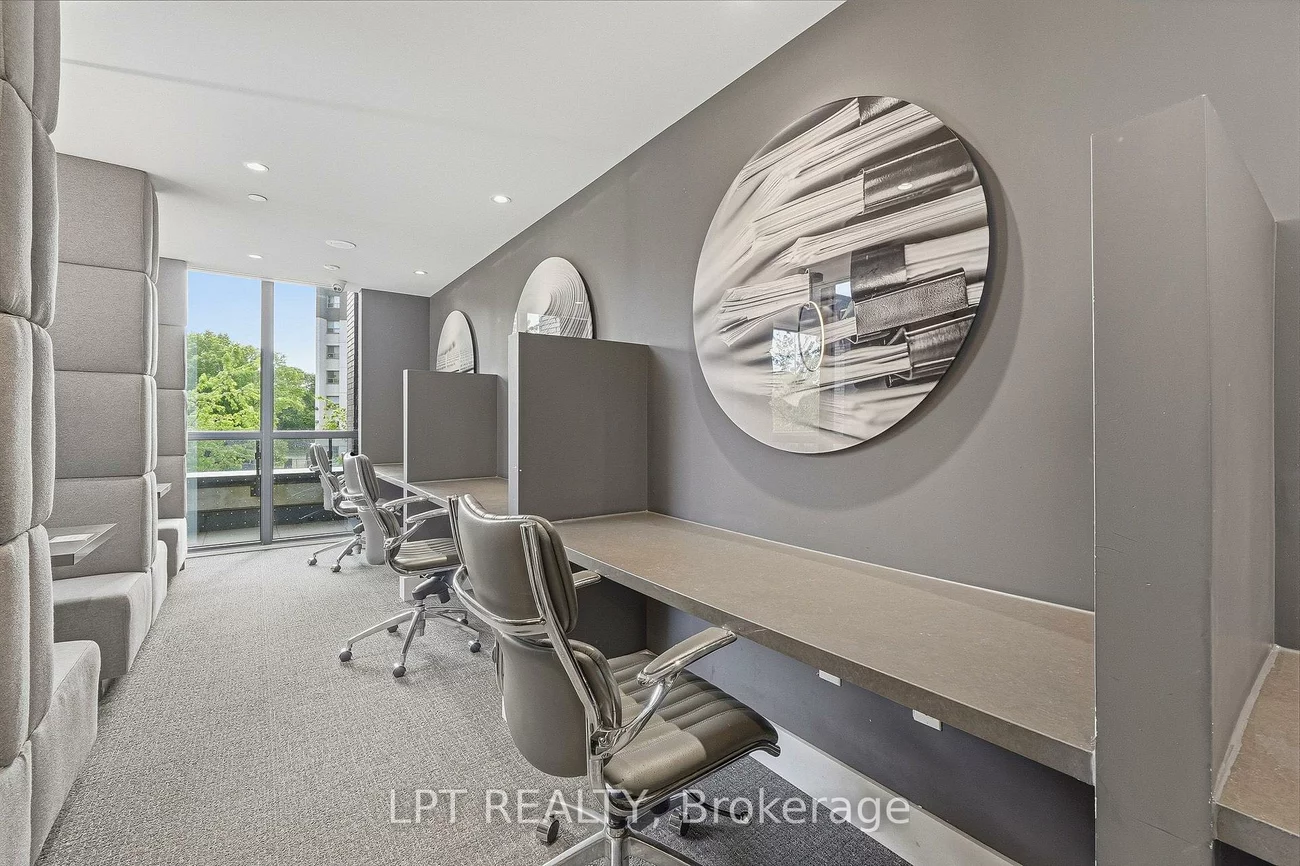 10, Gibbs, Islington-City Centre West, Toronto