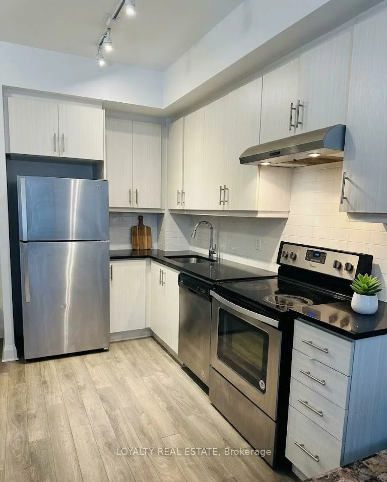 17, Zorra, Islington-City Centre West, Toronto