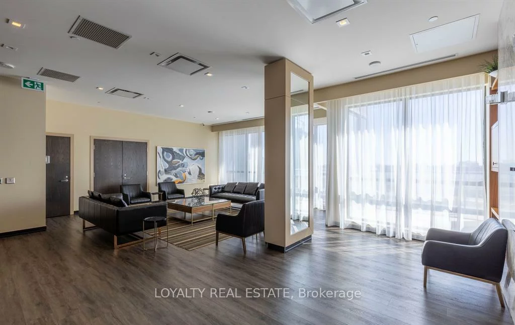 17, Zorra, Islington-City Centre West, Toronto