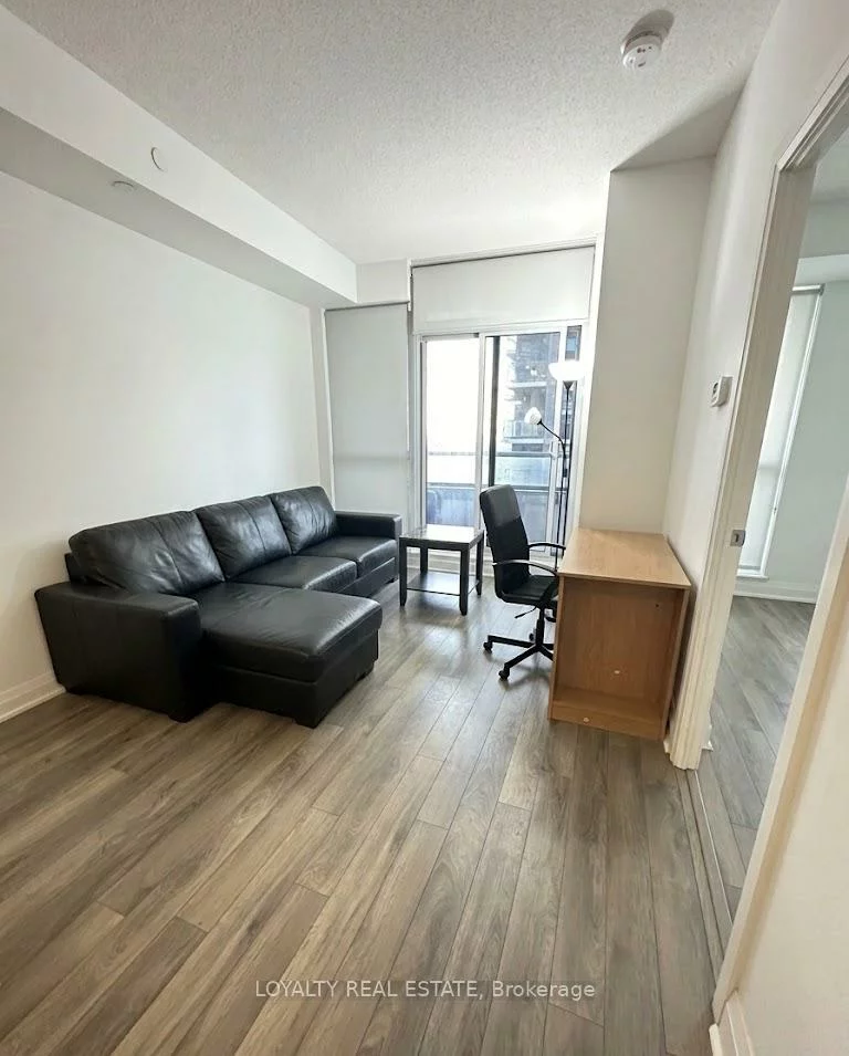 17, Zorra, Islington-City Centre West, Toronto