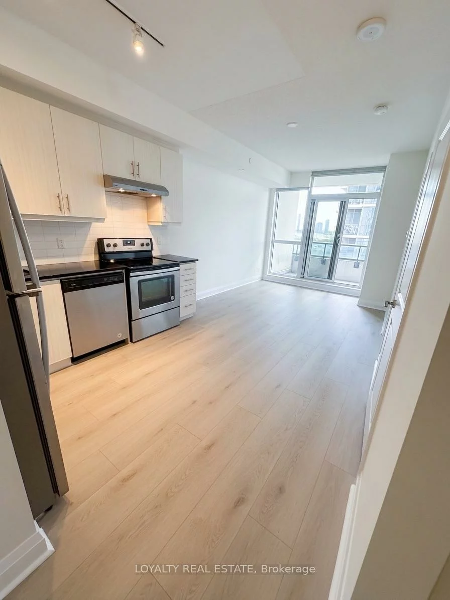 17, Zorra, Islington-City Centre West, Toronto