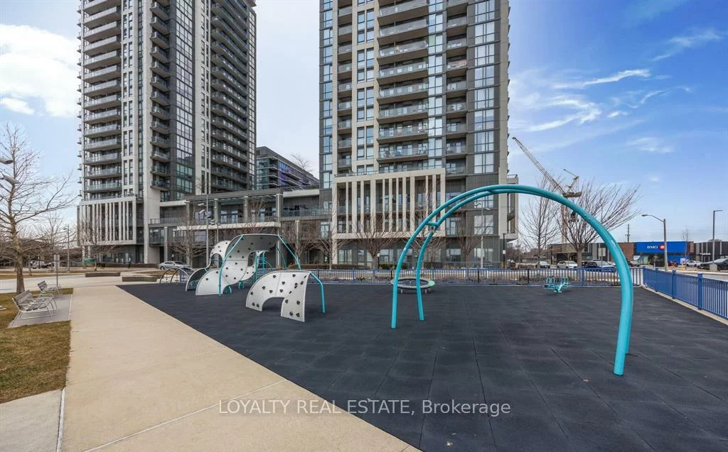 17, Zorra, Islington-City Centre West, Toronto