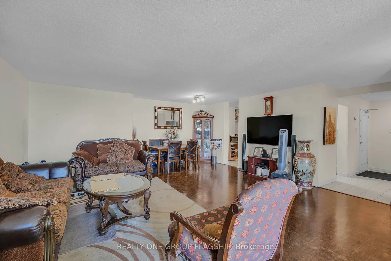 61, Richview, Humber Heights, Toronto
