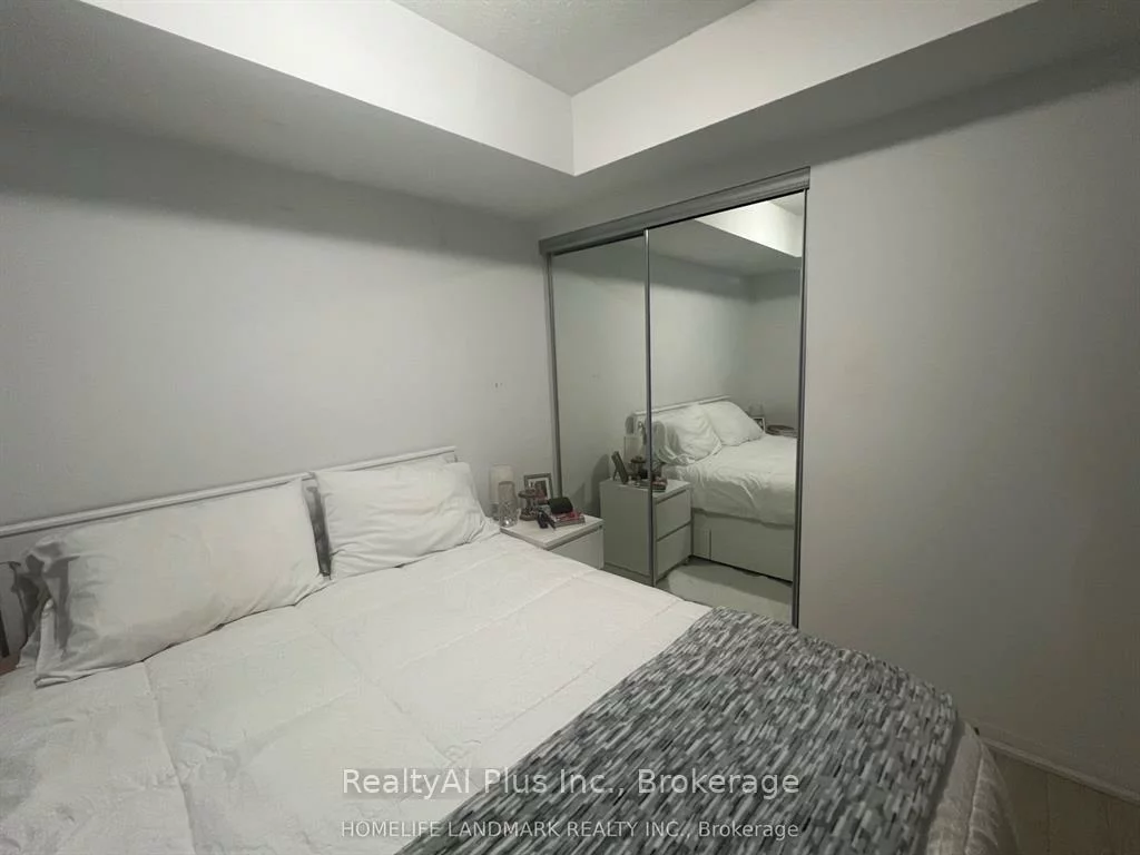 3091, Dufferin, Yorkdale-Glen Park, Toronto