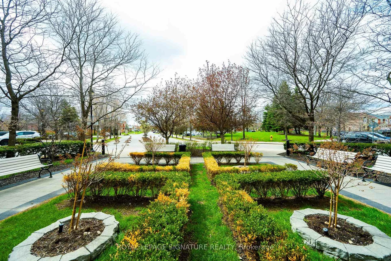 700, Humberwood, West Humber-Clairville, Toronto