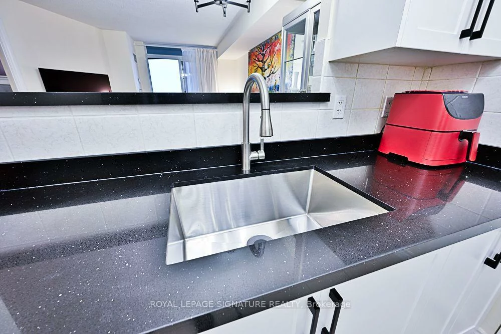700, Humberwood, West Humber-Clairville, Toronto