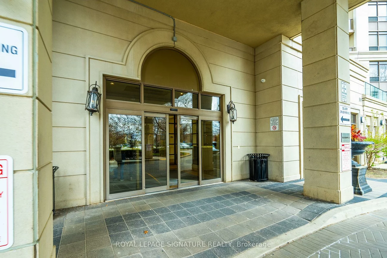 700, Humberwood, West Humber-Clairville, Toronto
