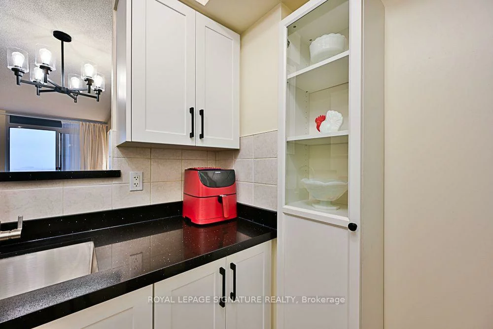 700, Humberwood, West Humber-Clairville, Toronto