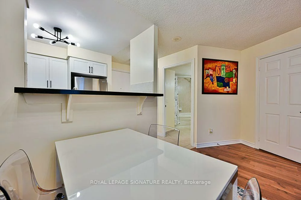 700, Humberwood, West Humber-Clairville, Toronto