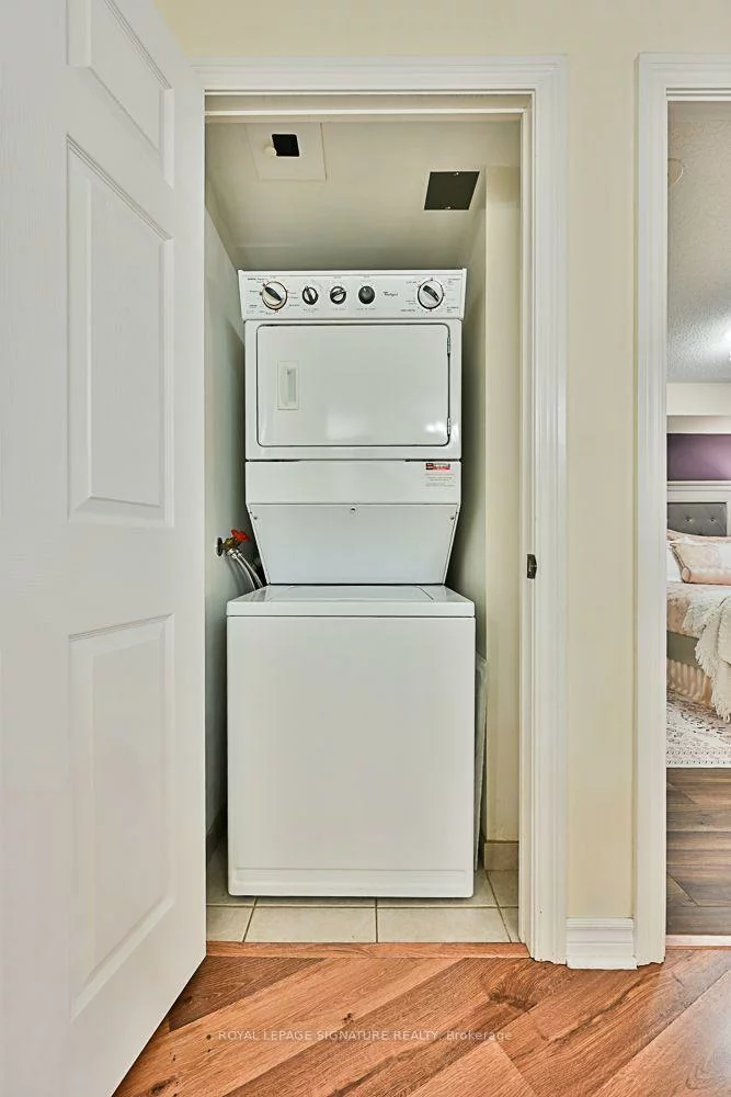 700, Humberwood, West Humber-Clairville, Toronto