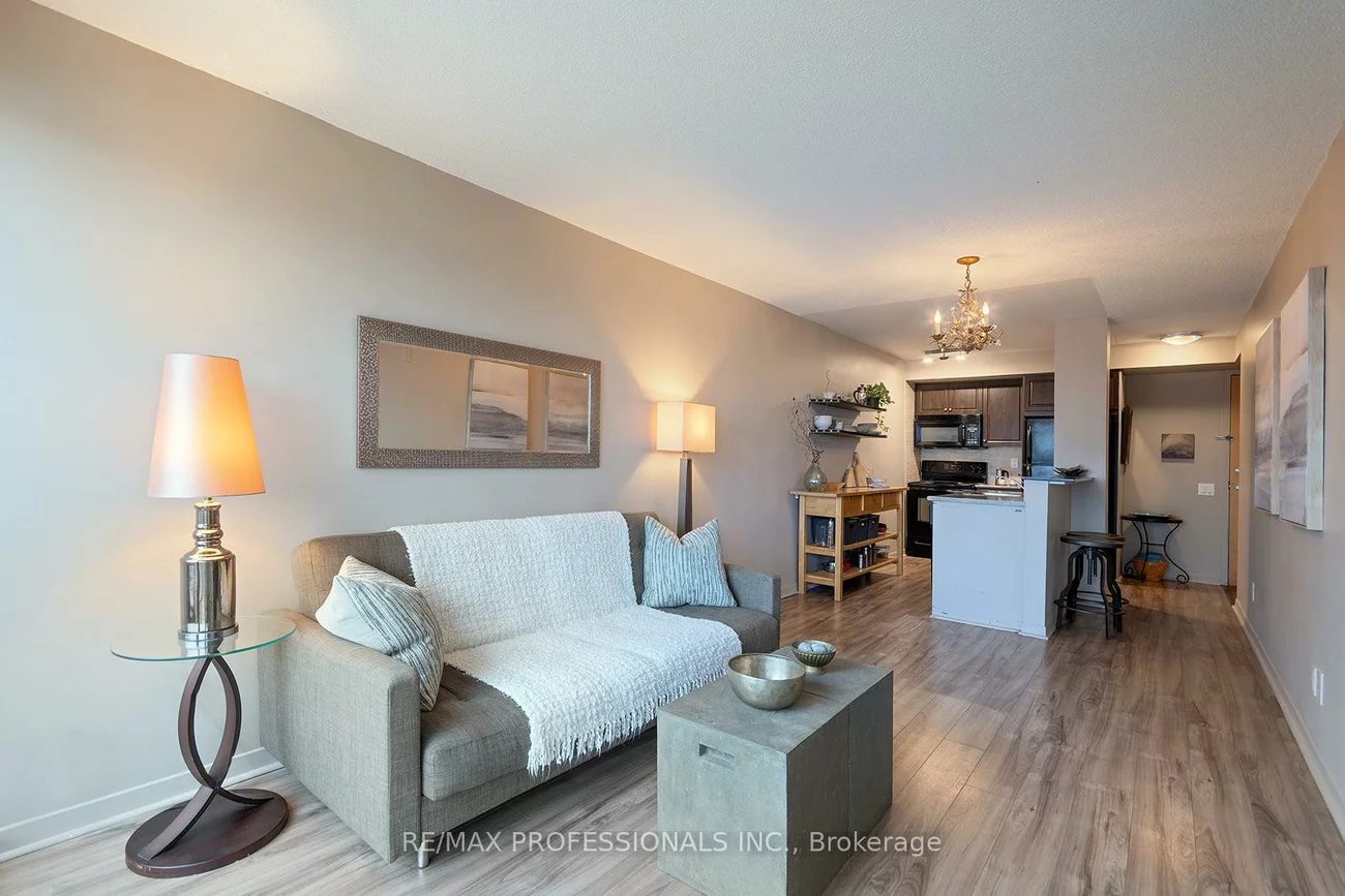 1040, The Queensway, Islington-City Centre West, Toronto