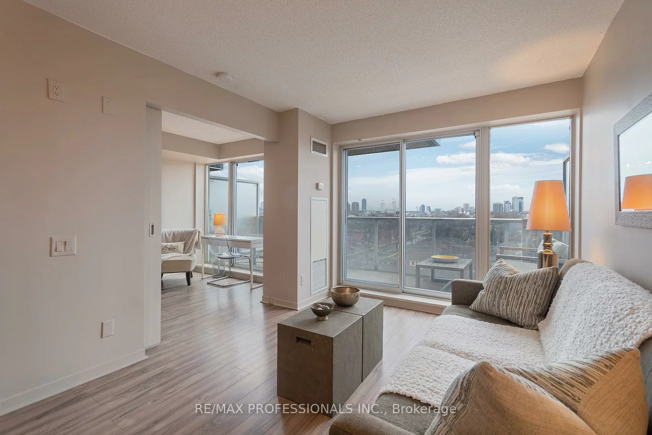 1040, The Queensway, Islington-City Centre West, Toronto