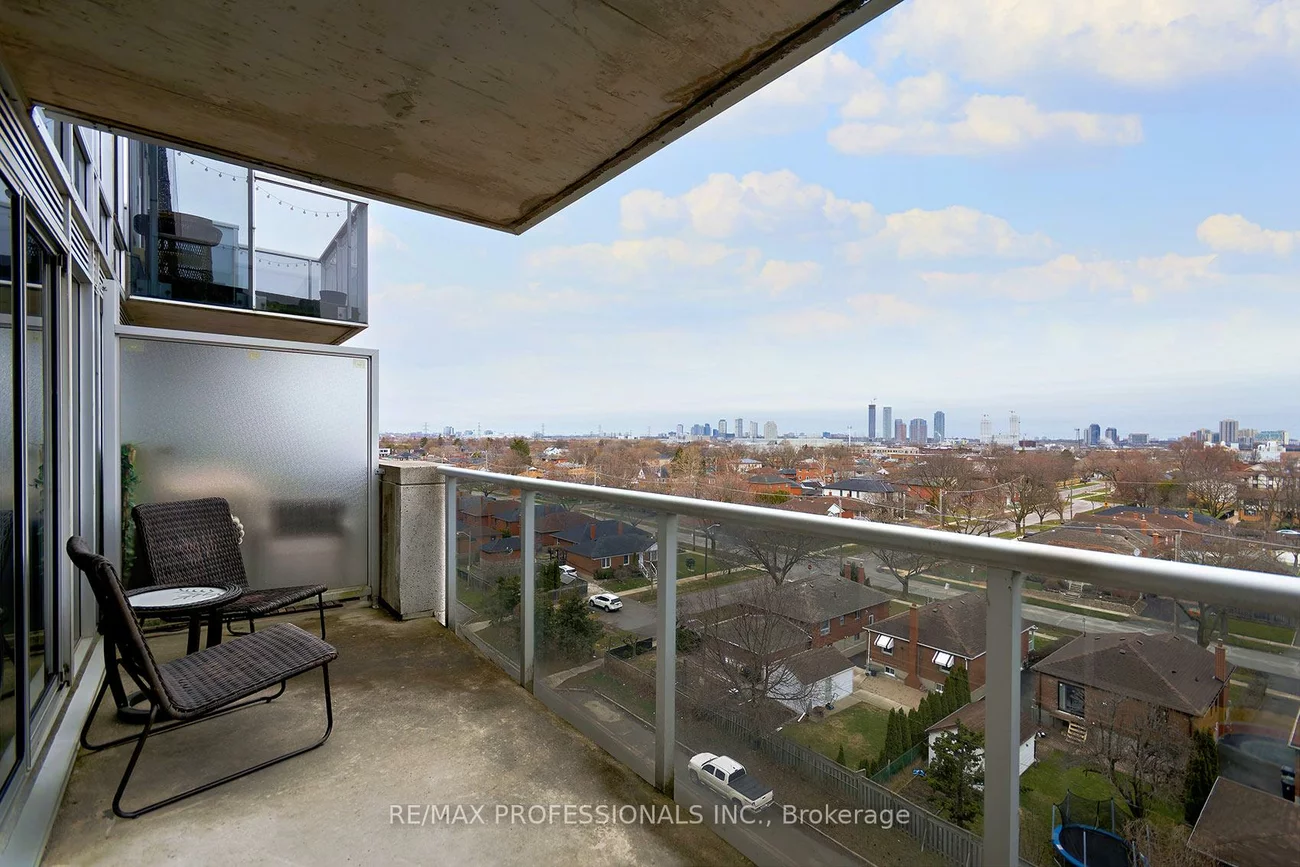 1040, The Queensway, Islington-City Centre West, Toronto