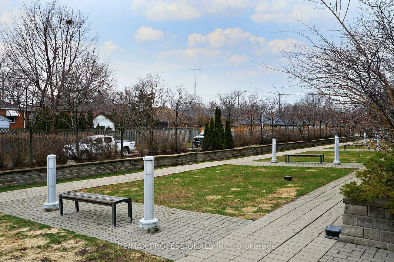 1040, The Queensway, Islington-City Centre West, Toronto