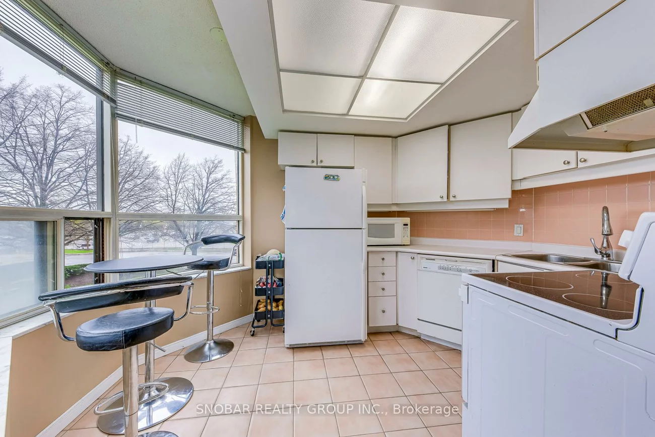 6, Humberline, West Humber-Clairville, Toronto