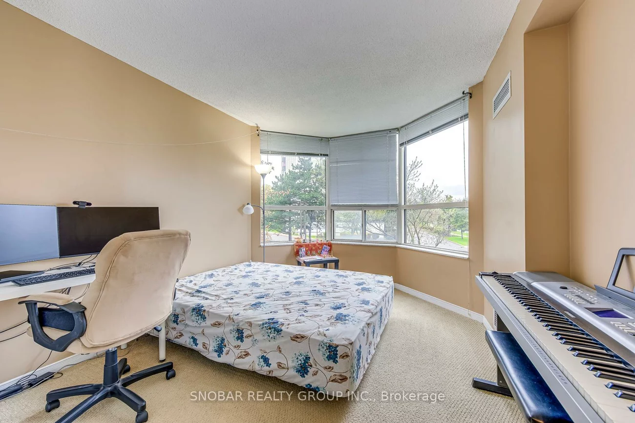 6, Humberline, West Humber-Clairville, Toronto