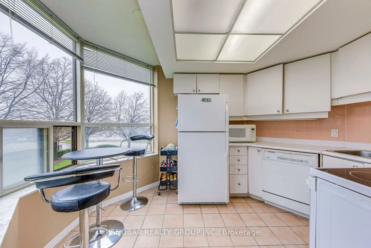 6, Humberline, West Humber-Clairville, Toronto