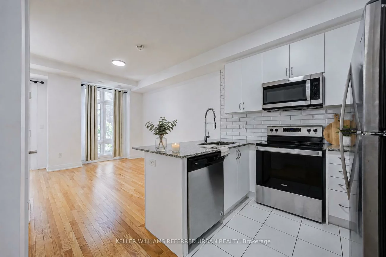 719, Lawrence, Yorkdale-Glen Park, Toronto