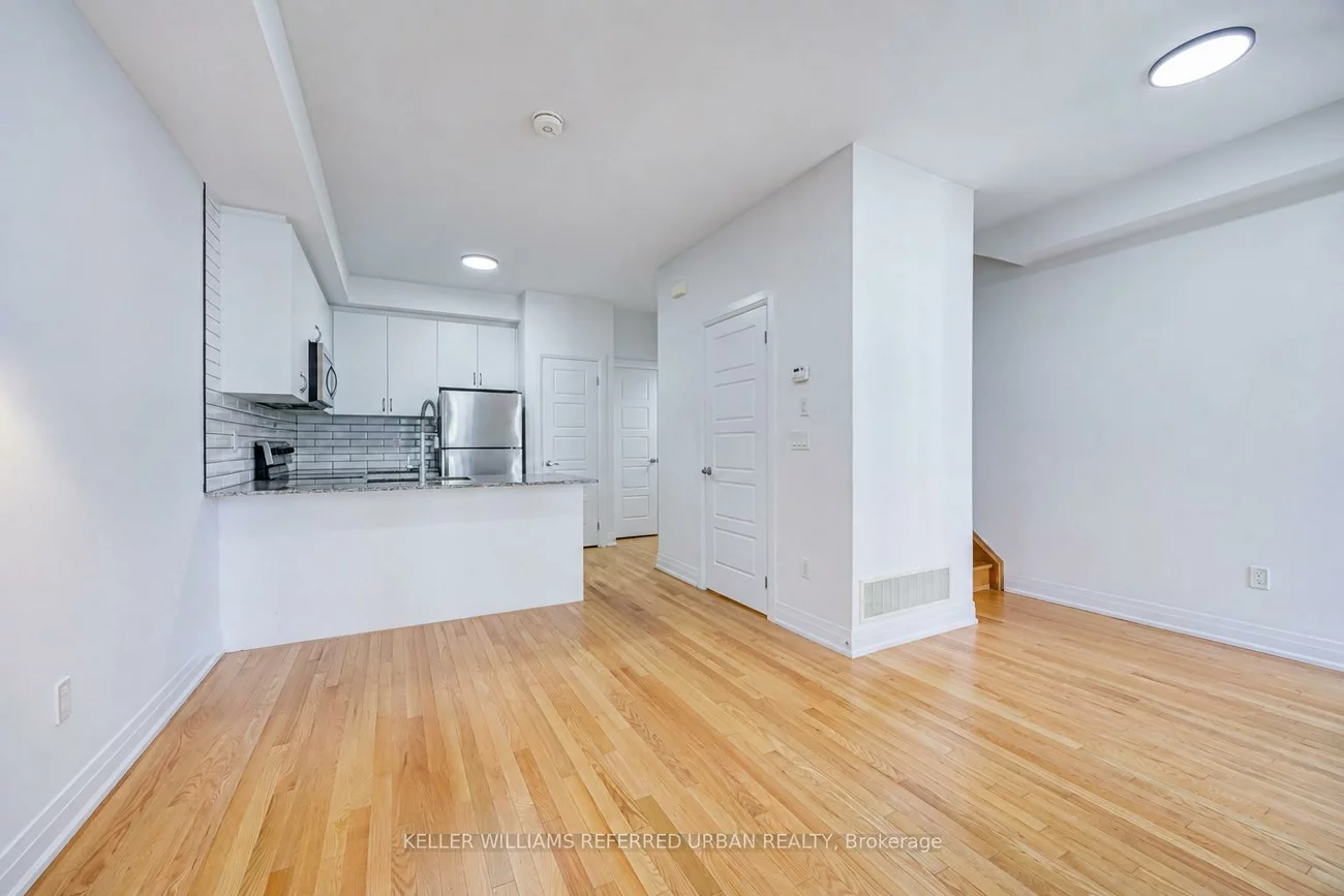 719, Lawrence, Yorkdale-Glen Park, Toronto