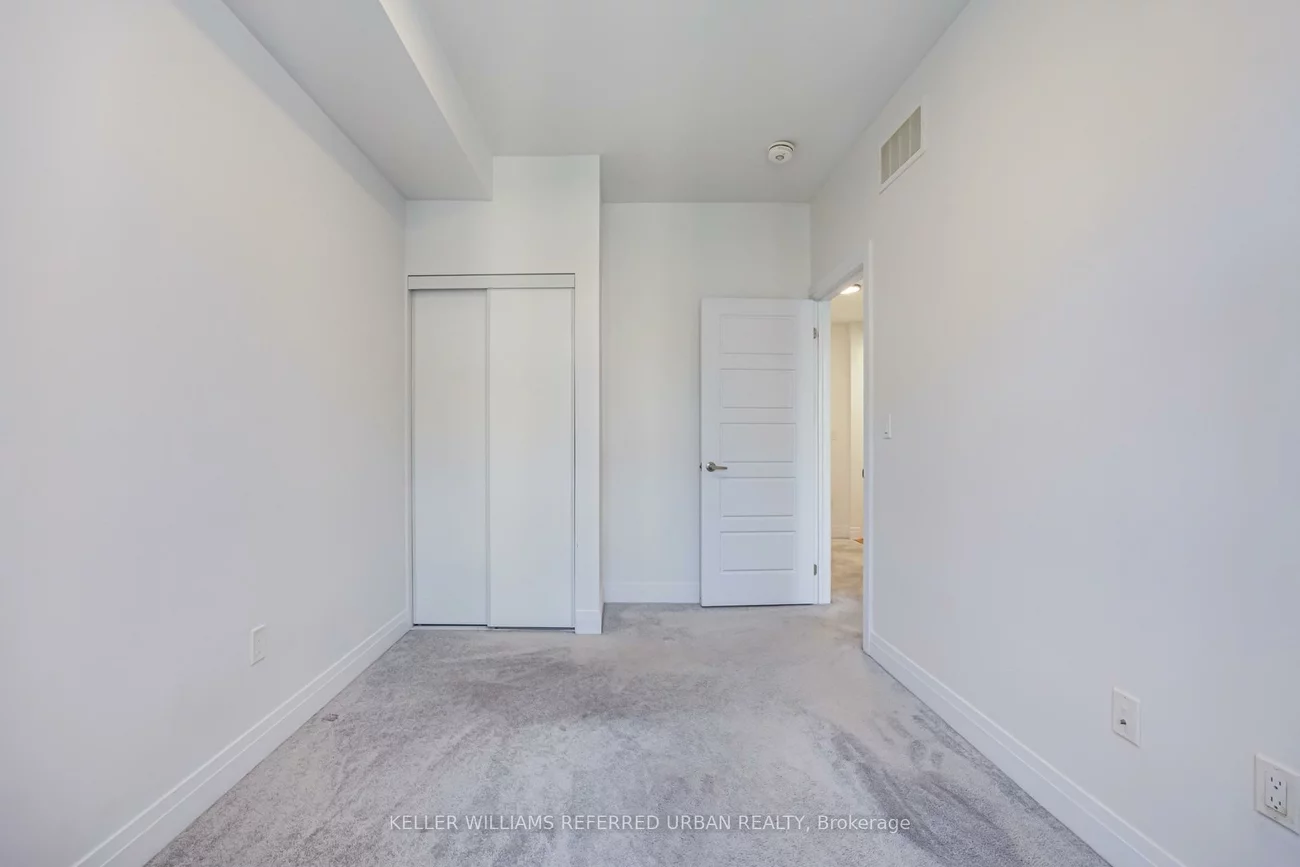719, Lawrence, Yorkdale-Glen Park, Toronto