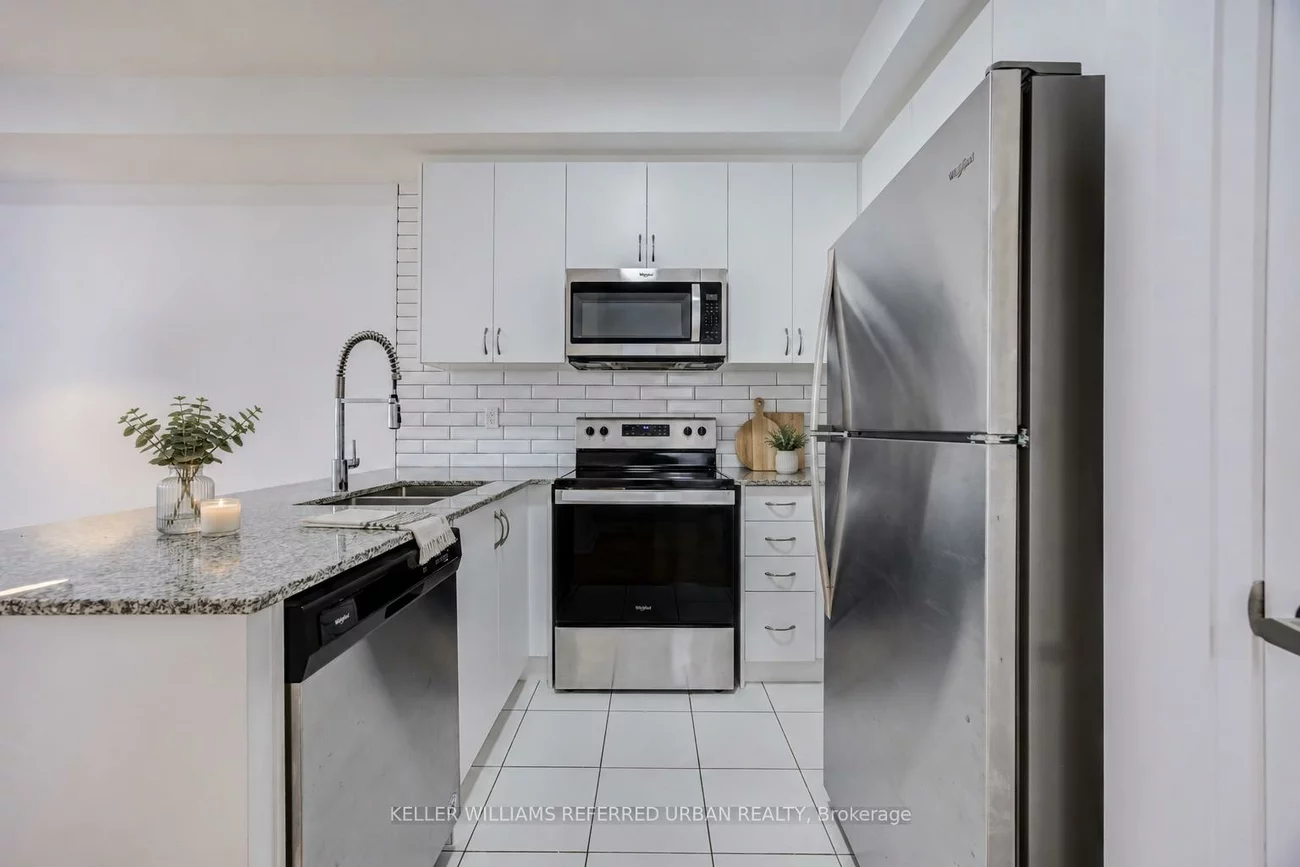 719, Lawrence, Yorkdale-Glen Park, Toronto