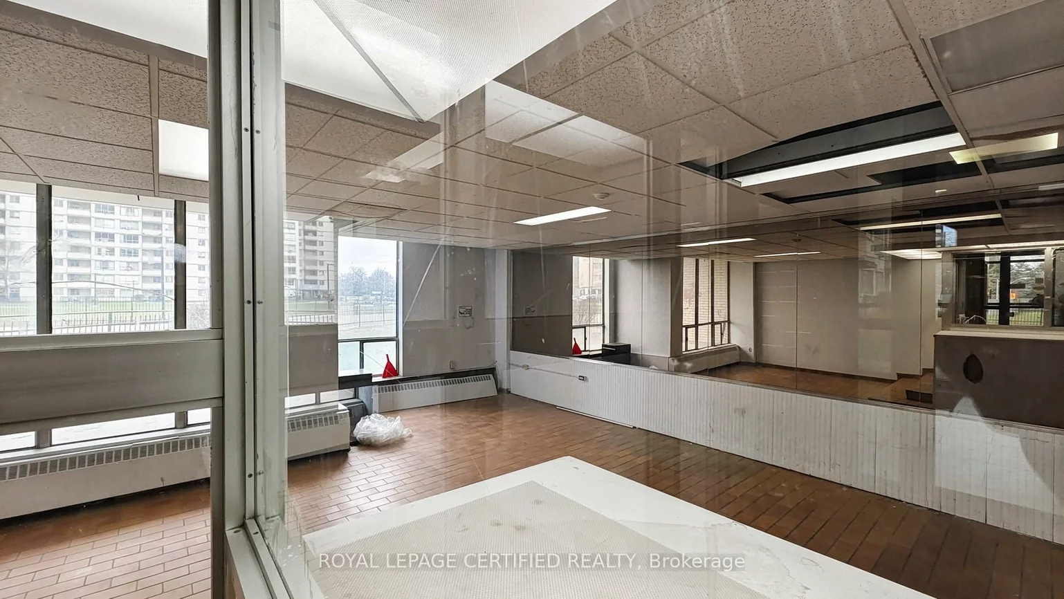 320, Dixon, Kingsview Village-The Westway, Toronto
