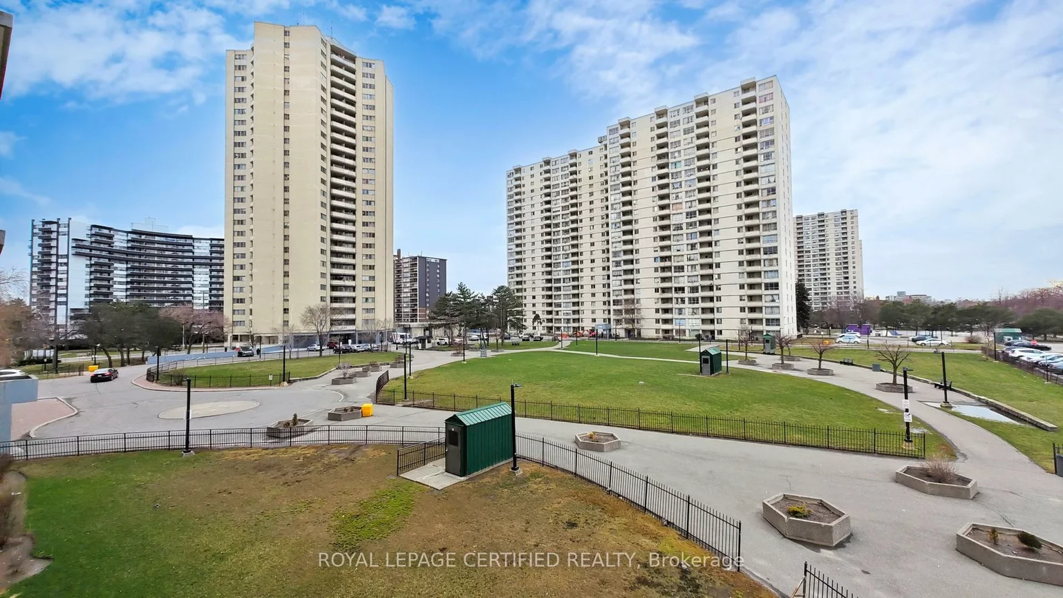 320, Dixon, Kingsview Village-The Westway, Toronto