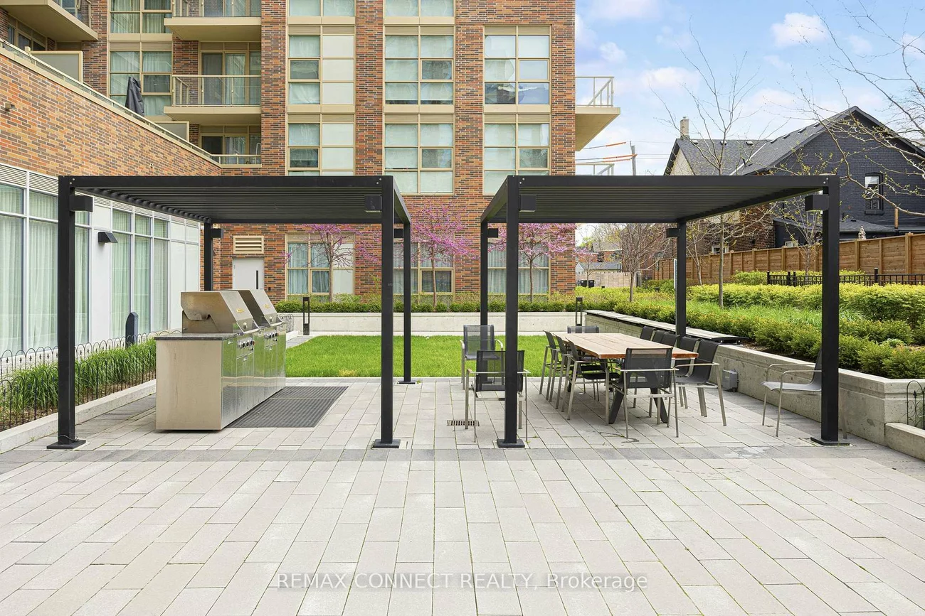 1787, St Clair, Weston-Pellam Park, Toronto