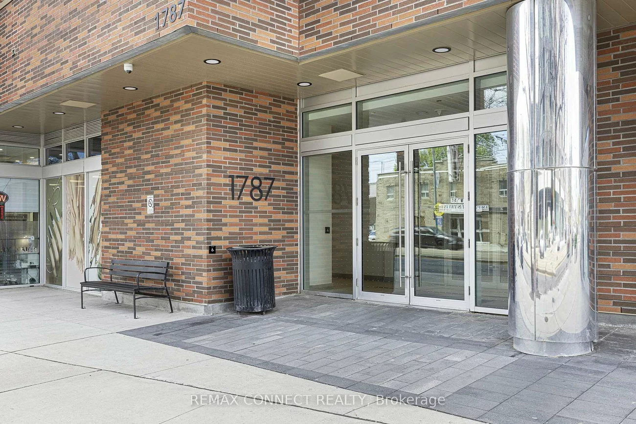 1787, St Clair, Weston-Pellam Park, Toronto